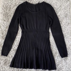 NWOT Daisy Fuentes Tunic Sweater